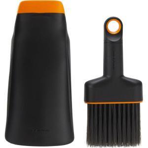 imageFiskars Planting Soil Scoop and Brush Set Garden Tool for Indoor Gardening Mess Control for Transplanting and Repotting Made with Recycled Plastic