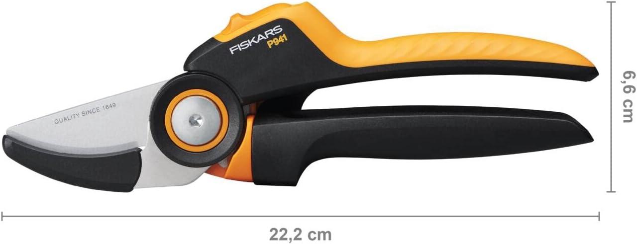 imageFiskars Bypass Garden Pruners L XSeries PowerGear P961 with Rolling Handle for Fresh Branches and Twigs NonStick Coated Stainless Steel Blades Length 222 cm BlackOrange 1057175Xseries P941