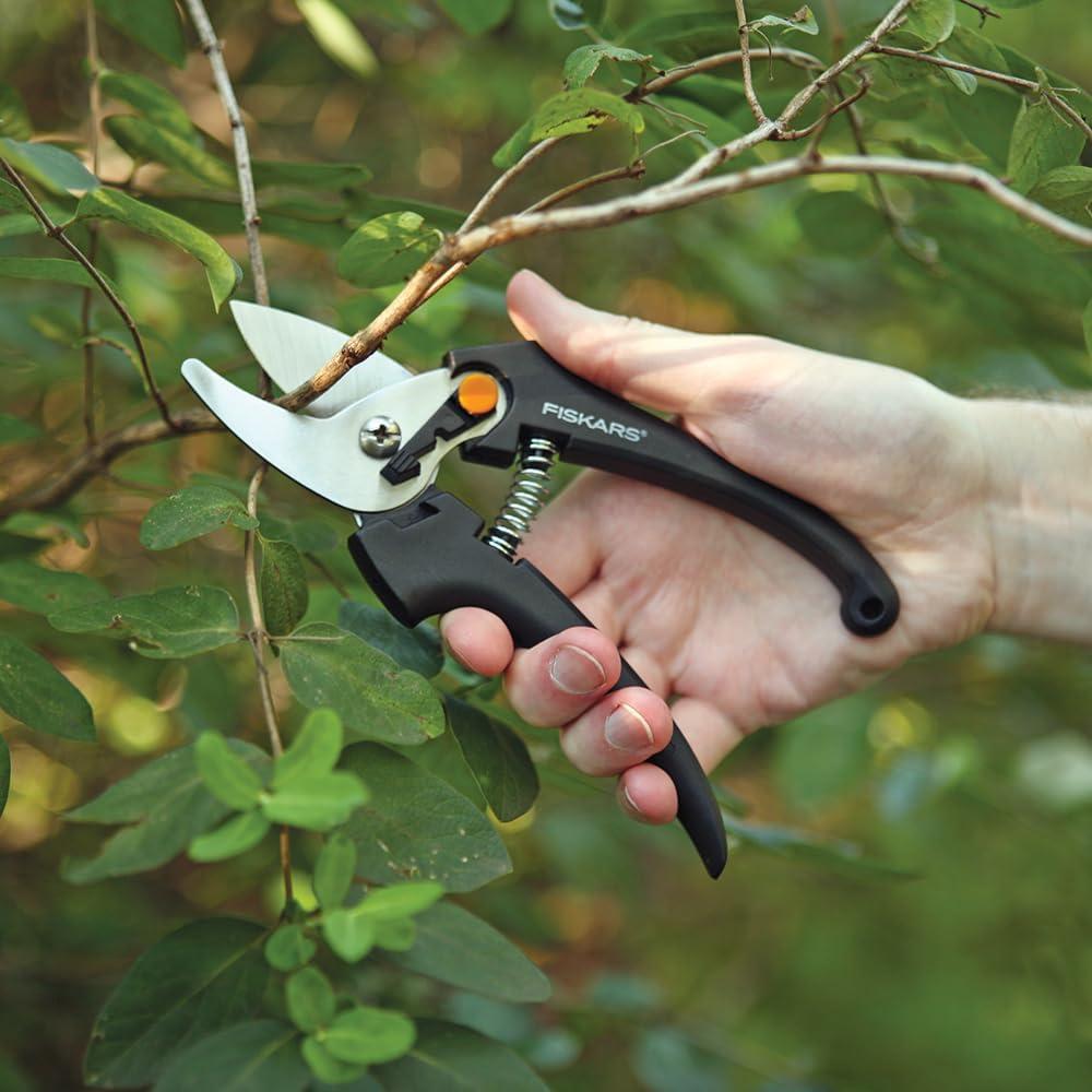 imageFiskars Stainless Steel Bypass Fashion Pruner Black 3792001005 FSKSHRBlack