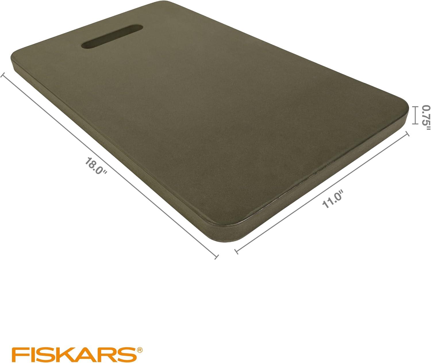 imageFiskars Garden Kneeling Pad 11quot x 18quot Lightweight and Thick EVA Foam Knee Cushion with Handle for Gardening Cleaning or Construction  Moisture and Rip Resistant Gardening Supplies Green